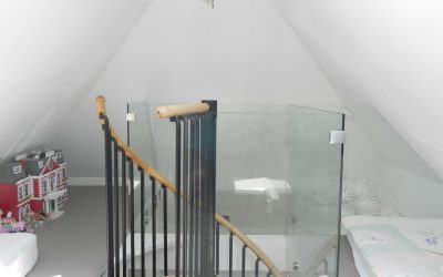 Ultra Modern Glass Spiral Staircase